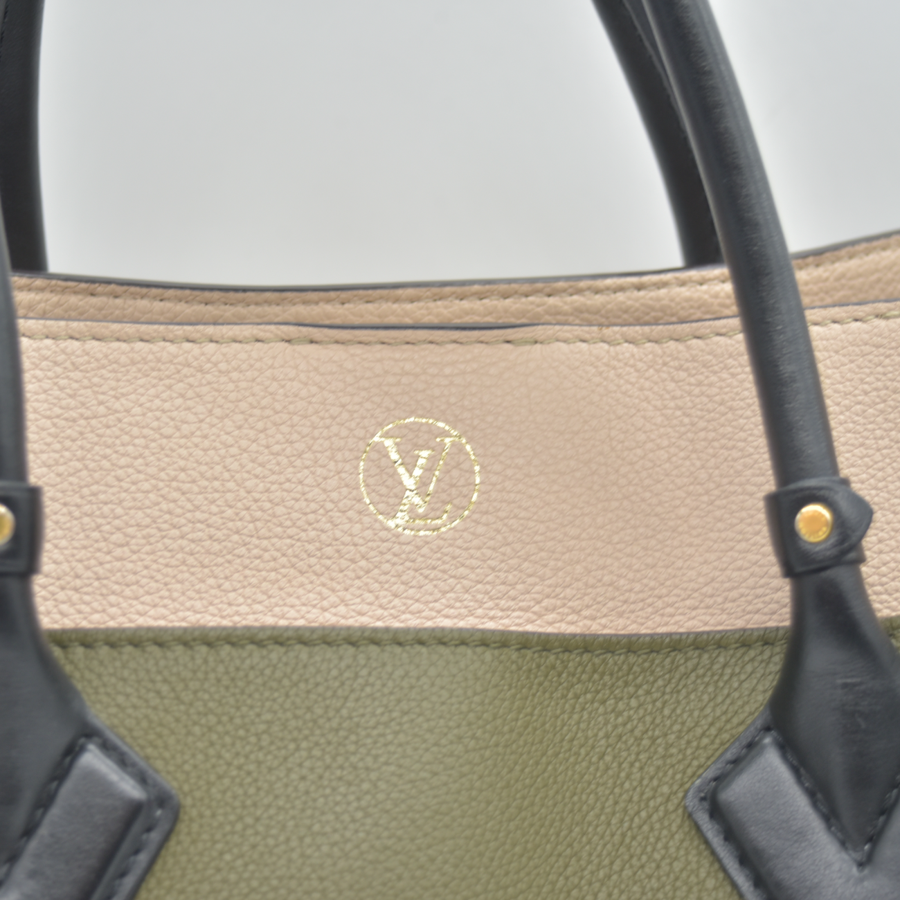 $4700 2020 Louis Vuitton Calfskin Monogram On My Side MM Laurier Green Toffee Latte Beige