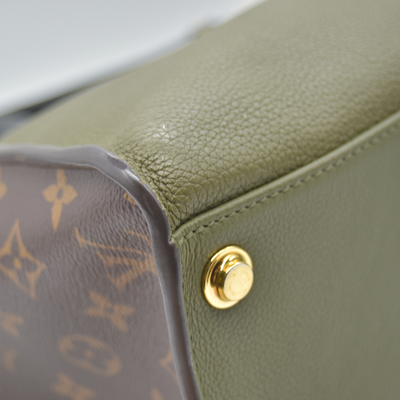 $4700 2020 Louis Vuitton Calfskin Monogram On My Side MM Laurier Green Toffee Latte Beige