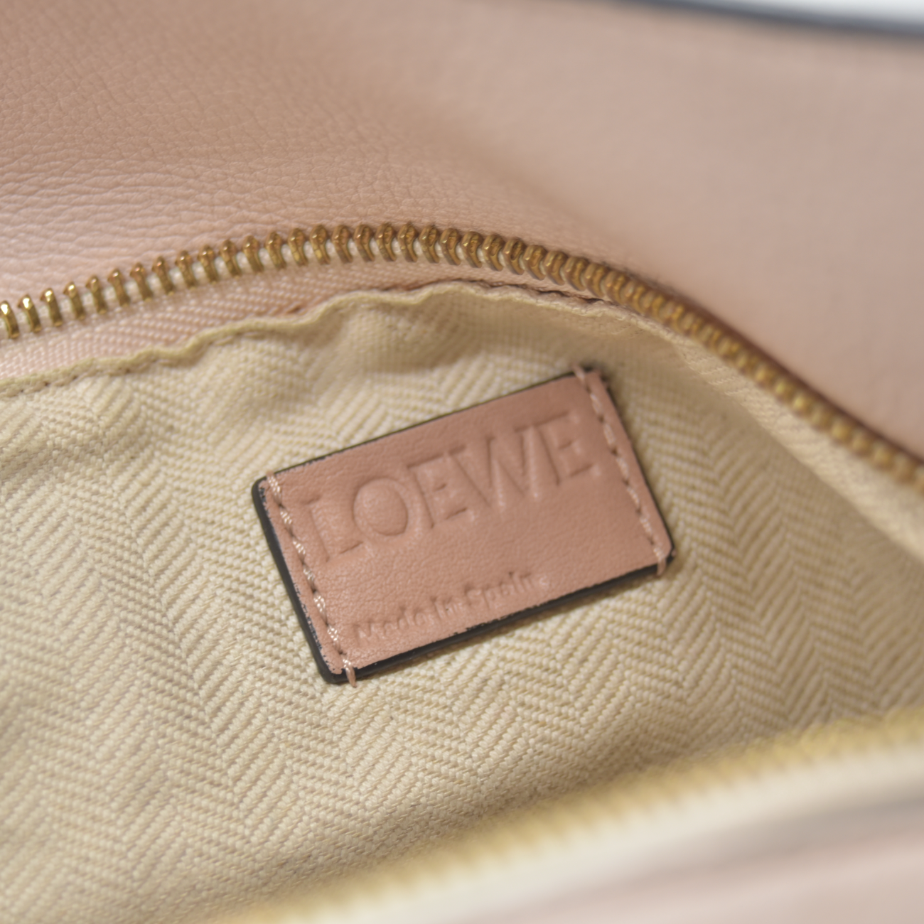 $3850 2017 Loewe Calfskin Suede Small Puzzle Bag Blush