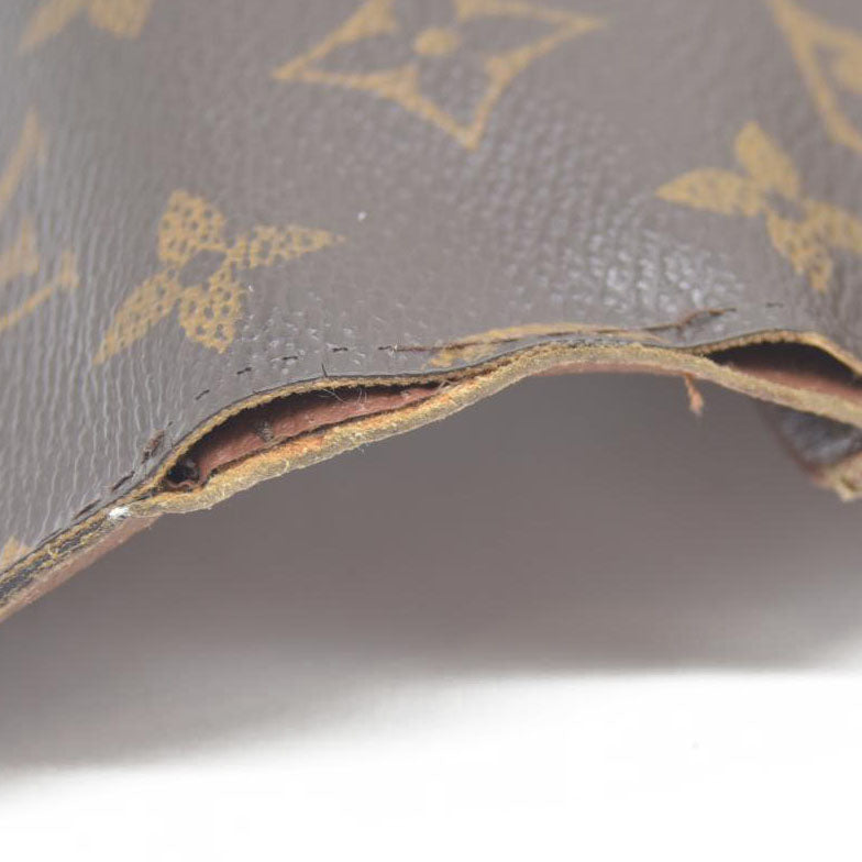 AUCTION $610 LOUIS VUITTON Monogram Alexandra Trifold Wallet CA4098