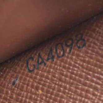 AUCTION $610 LOUIS VUITTON Monogram Alexandra Trifold Wallet CA4098