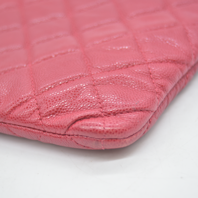 $1425 2019 Chanel Caviar Quilted Medium Cosmetic Case Red 10020303