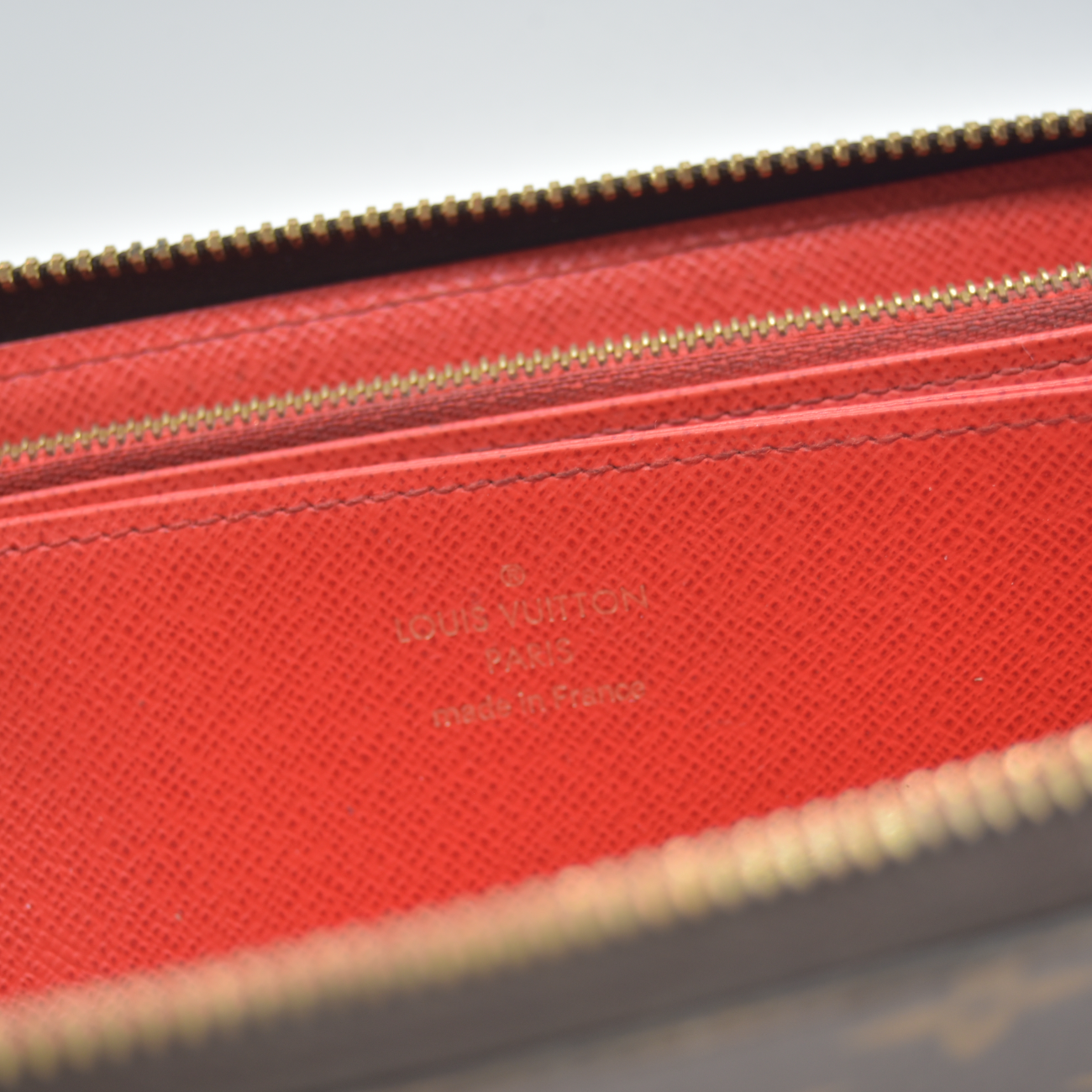 $960 RFID Louis Vuitton Monogram Zippy Wallet Coquelicot