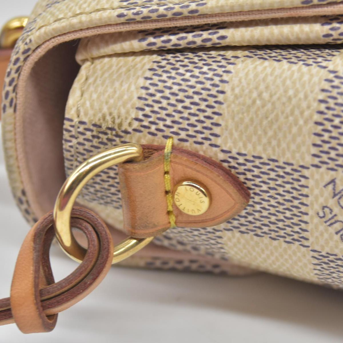 $2000 2018 Louis Vuitton Damier Azur Croisette FL2138