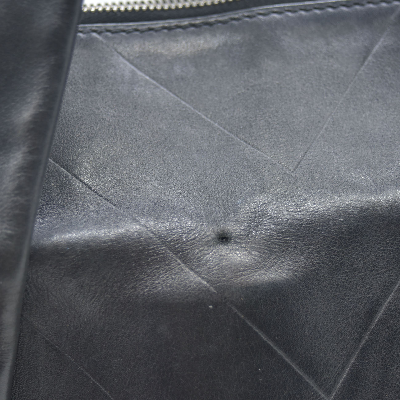 $3500 2006 Chanel Calfskin Chevron CC All Day Long Tote Black 10020302