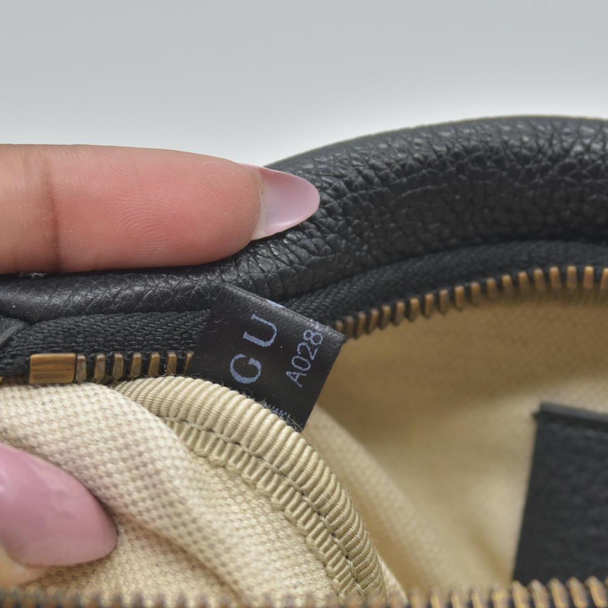 $1290 Gucci Grained Calfskin Small Logo Belt Bag Black