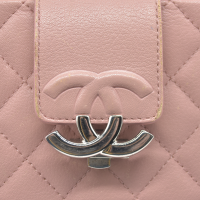 $4200 Chanel Lambskin Quilted Mini CC Box Camera Bag Pink
