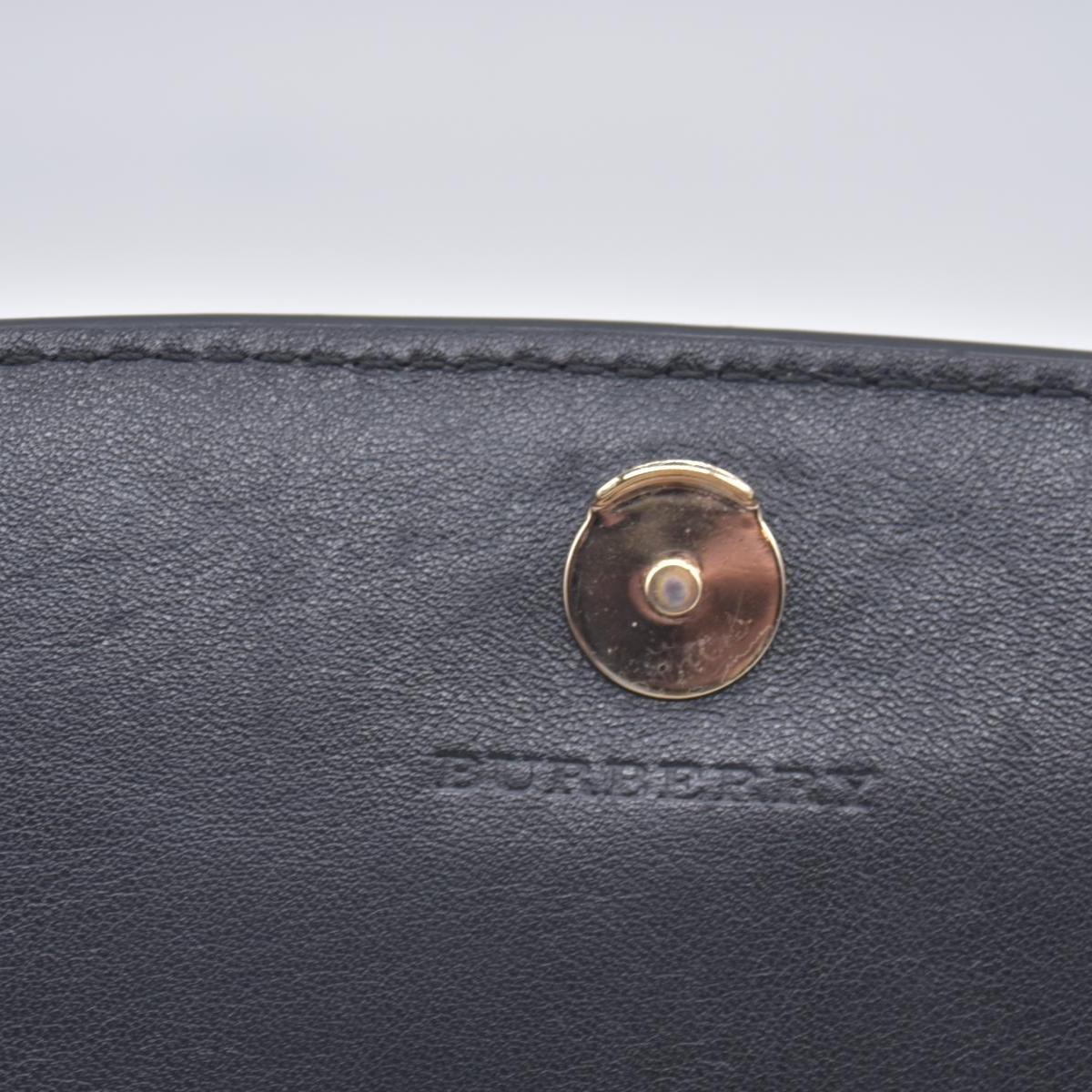 Burberry Canvas Clutch CONSIGNMENT 10021047