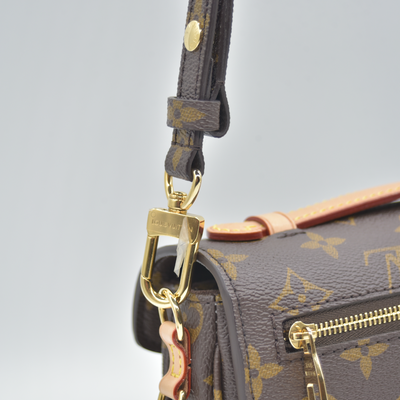 $3300 RFID Louis Vuitton Monogram Pochette Métis East West