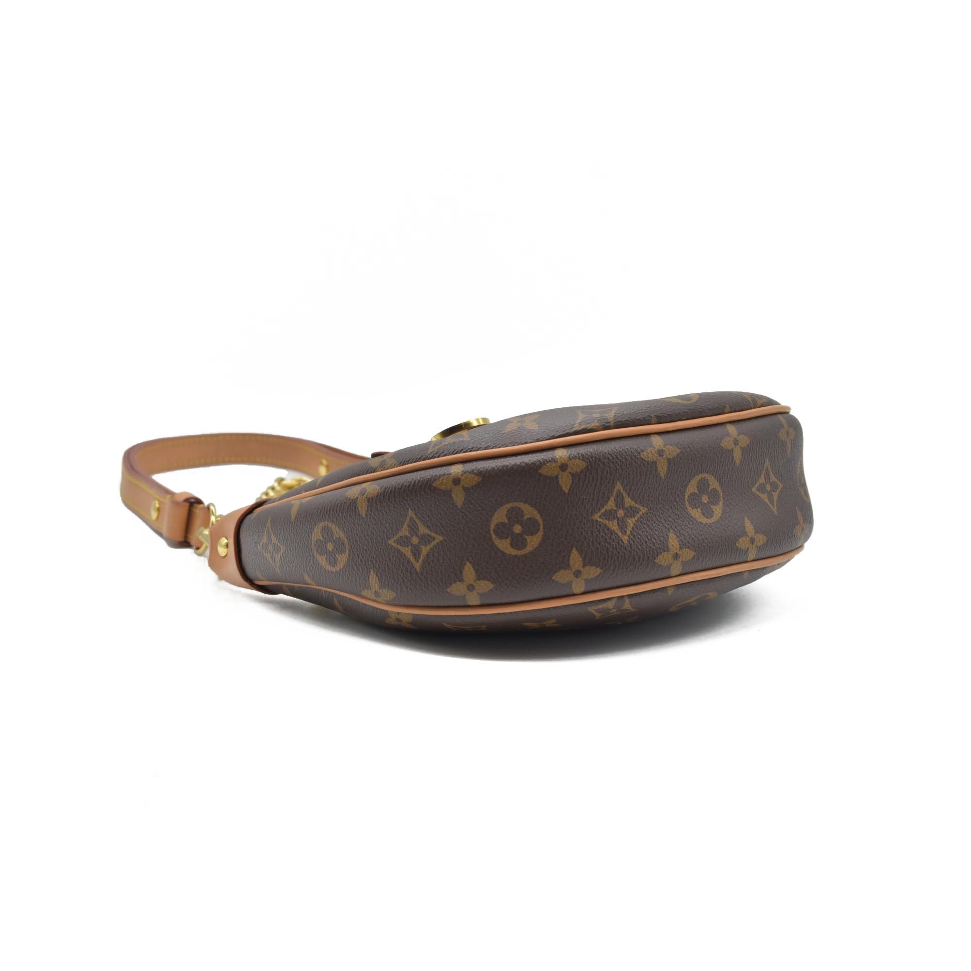 $2540 Louis Vuitton Monogram Loop