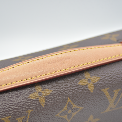 $3300 RFID Louis Vuitton Monogram Pochette Métis East West