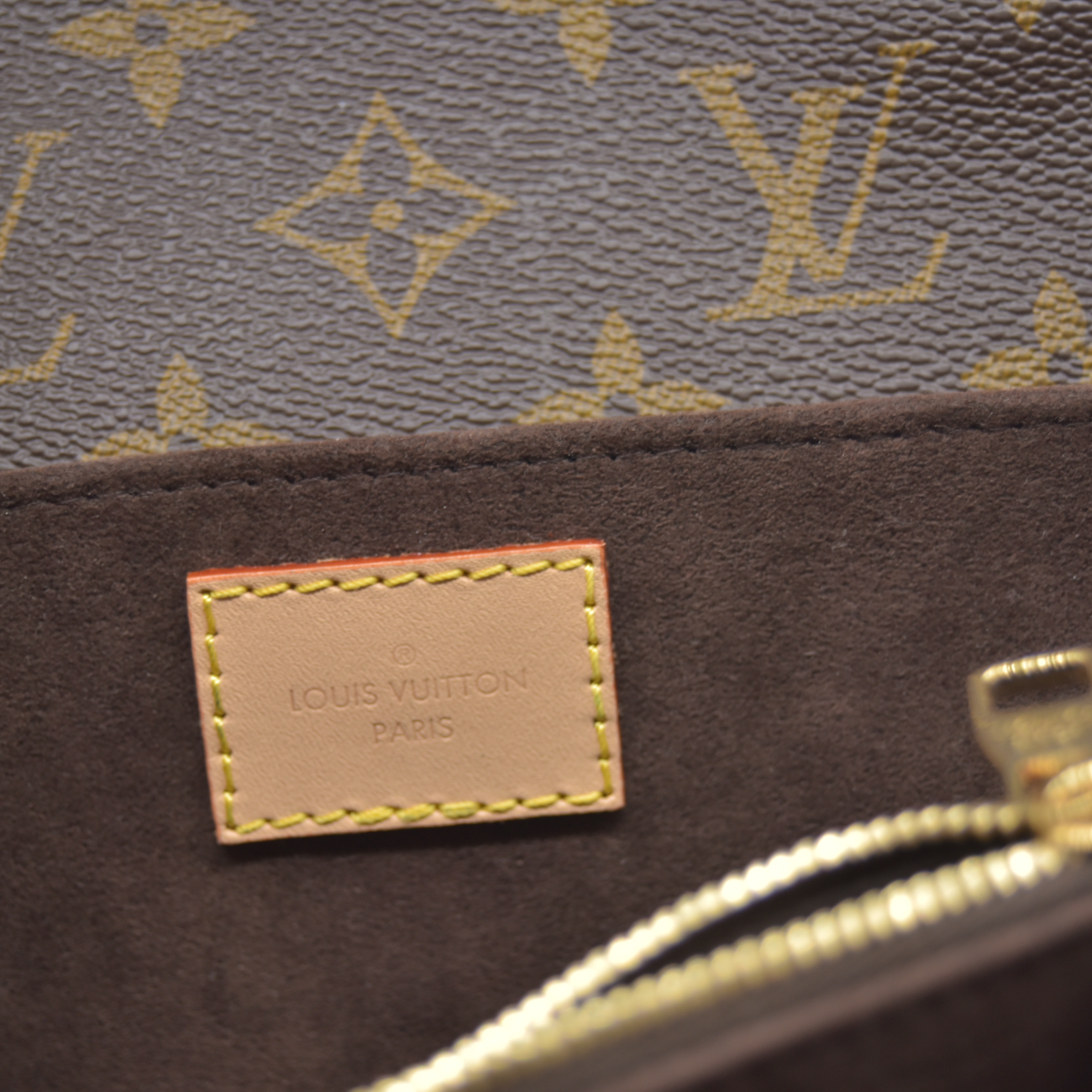 $3300 RFID Louis Vuitton Monogram Pochette Métis East West