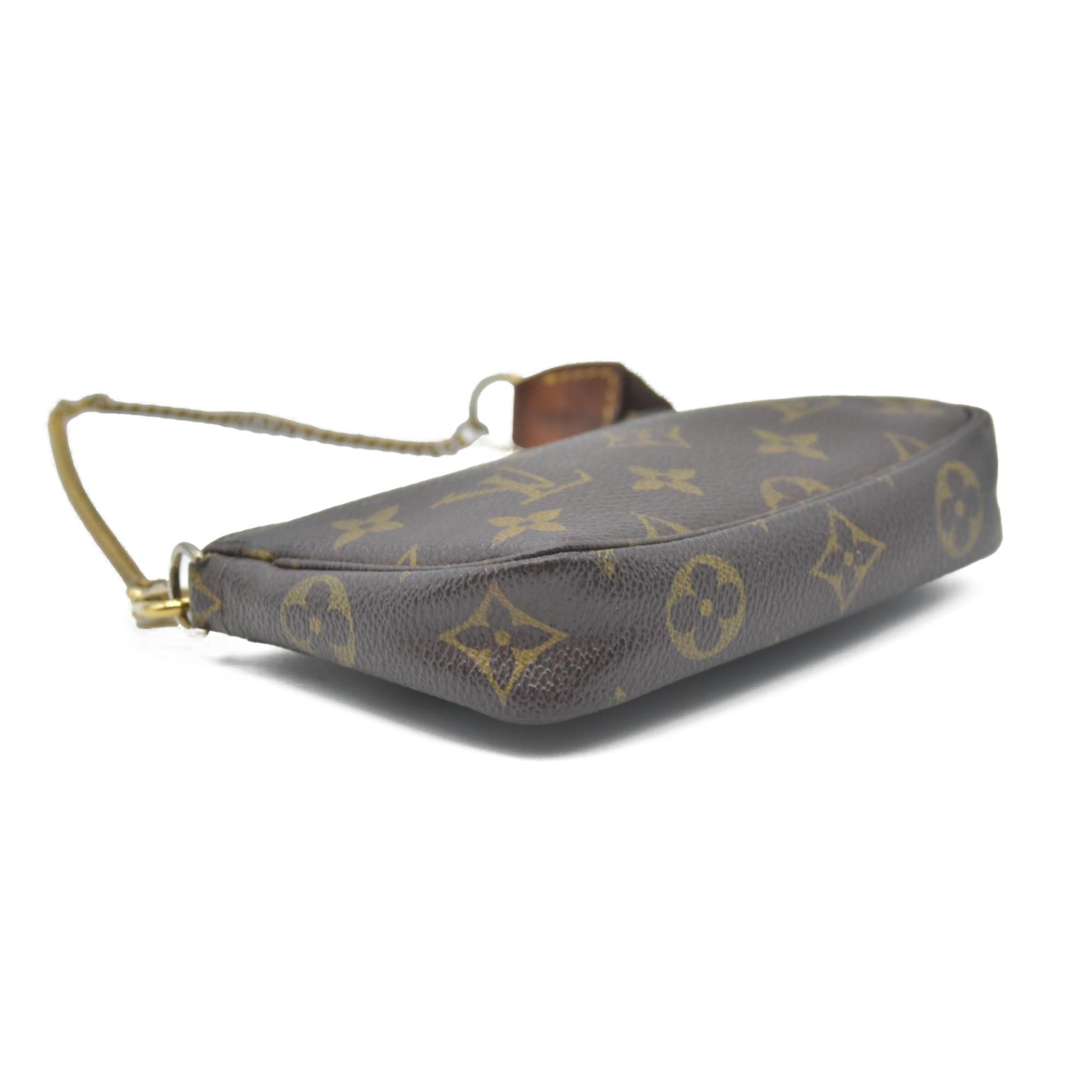 $890 2007 Louis Vuitton Monogram Mini Pochette Accessories Pouch DU4027