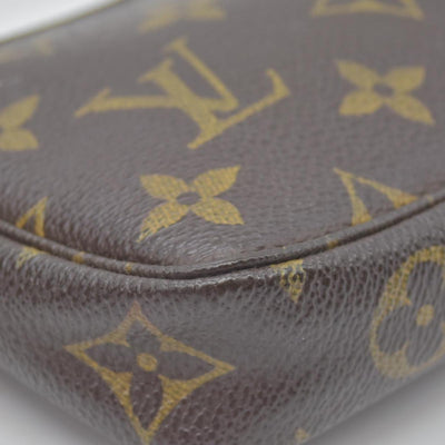 $890 2007 Louis Vuitton Monogram Mini Pochette Accessories Pouch DU4027