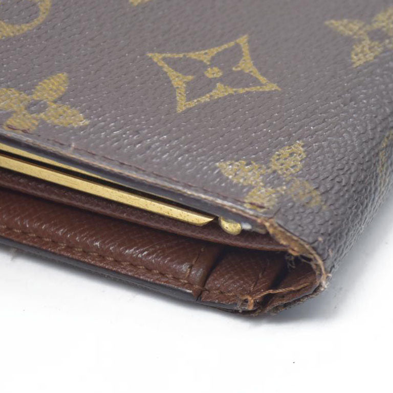 $750 Louis Vuitton Vintage 2001 Viennois Wallet