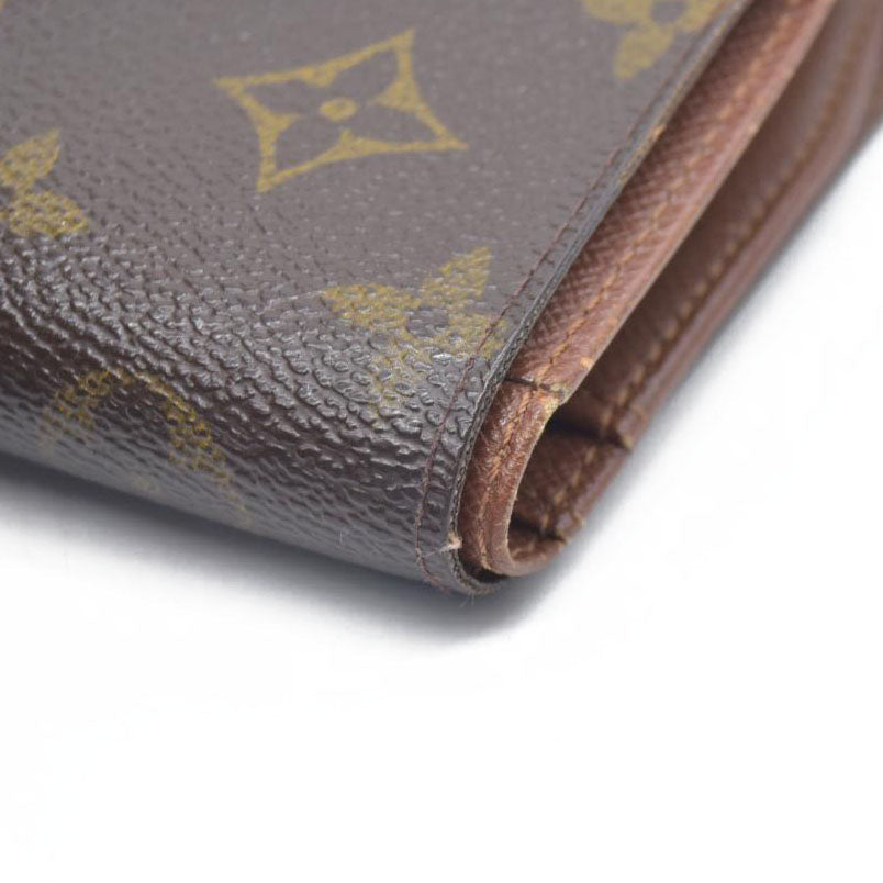 $750 Louis Vuitton Vintage 2001 Viennois Wallet