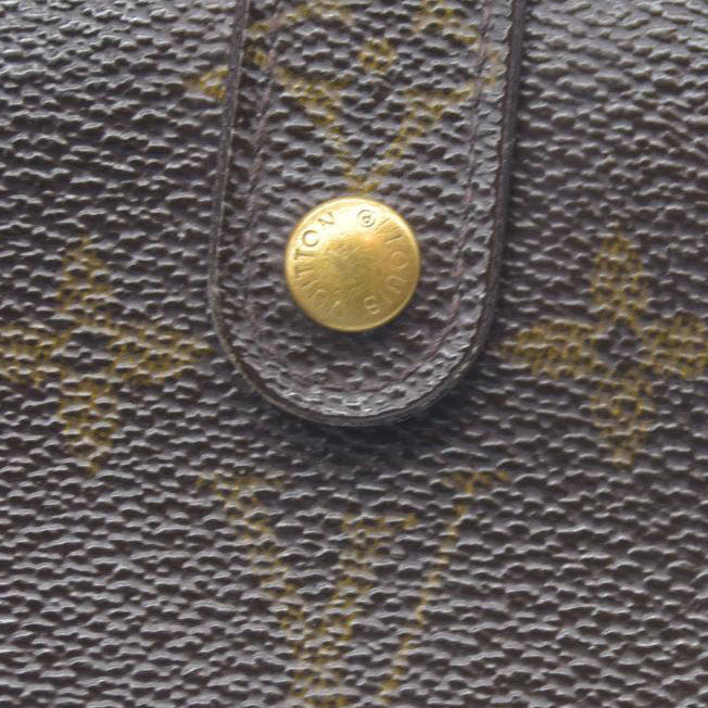 $750 Louis Vuitton Vintage 2001 Viennois Wallet