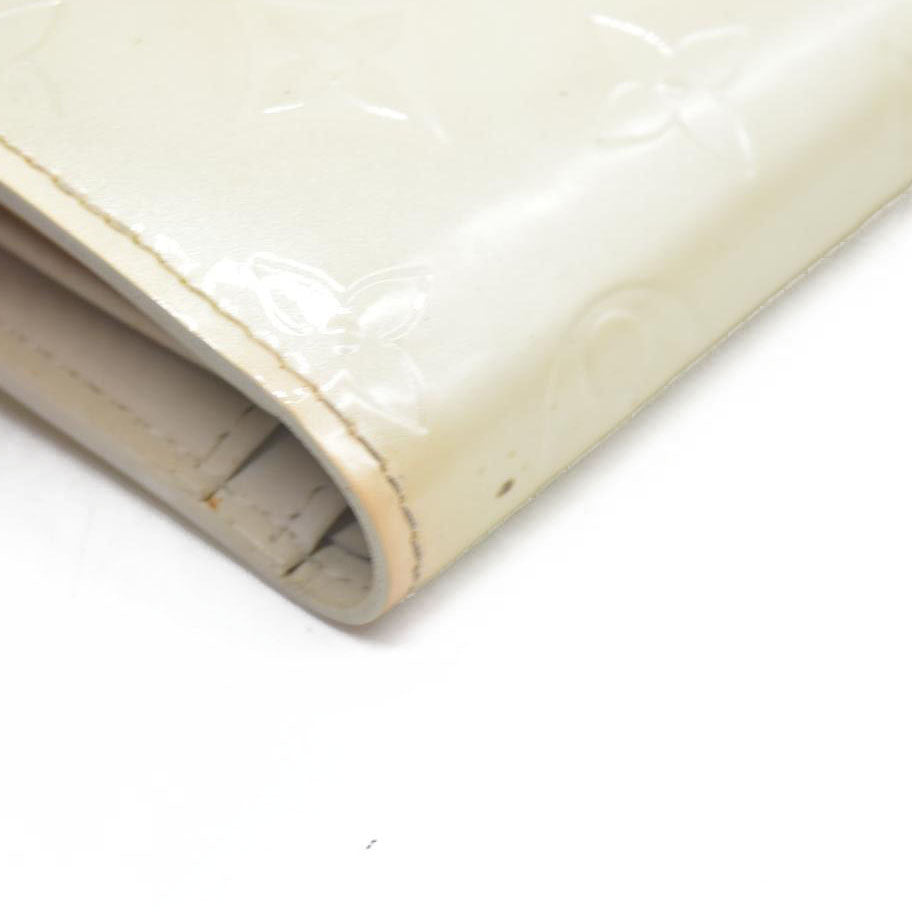 $935 Louis Vuitton 2005 Monogram Vernis French Purse