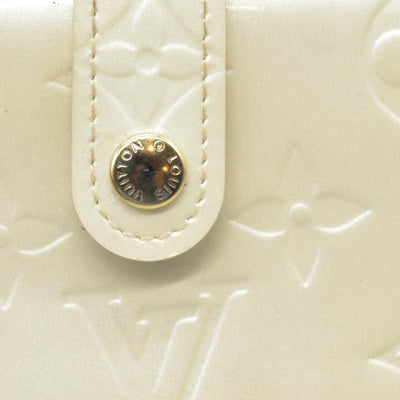 $935 Louis Vuitton 2005 Monogram Vernis French Purse