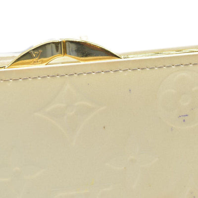 $935 Louis Vuitton 2005 Monogram Vernis French Purse