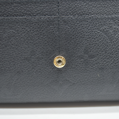 $950 Louis Vuitton  Empreinte Sarah Wallet NM Black 2017 CA1167