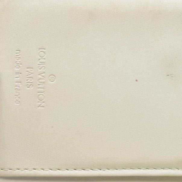 $935 Louis Vuitton 2005 Monogram Vernis French Purse