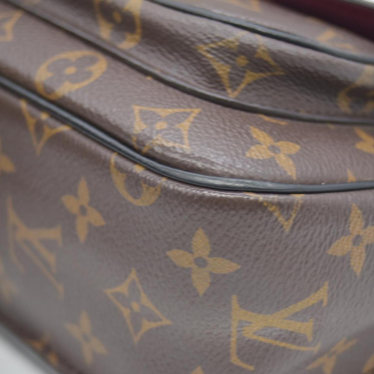$2570 Louis Vuitton Monogram Passy 10020323