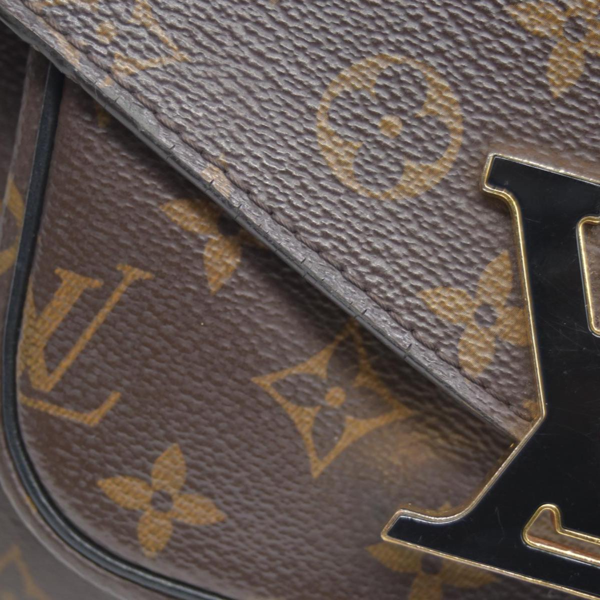 $2570 Louis Vuitton Monogram Passy 10020323