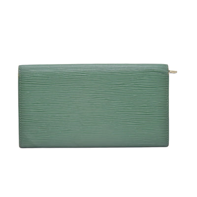 $750 Louis Vuitton Epi Sarah Wallet Borneo CA0257 CONSIGNMENT 10021037