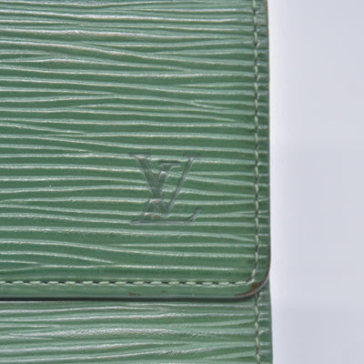 $750 Louis Vuitton Epi Sarah Wallet Borneo CA0257 CONSIGNMENT 10021037