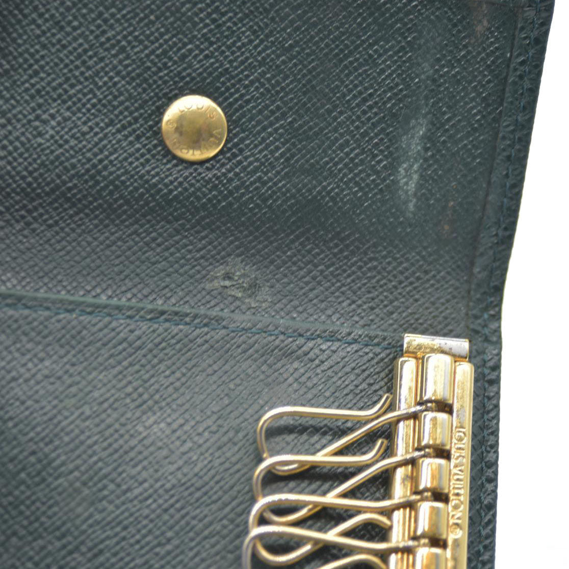 Louis Vuitton Taiga Leather Multicles 4 Ring Key Case Epicea MI5948