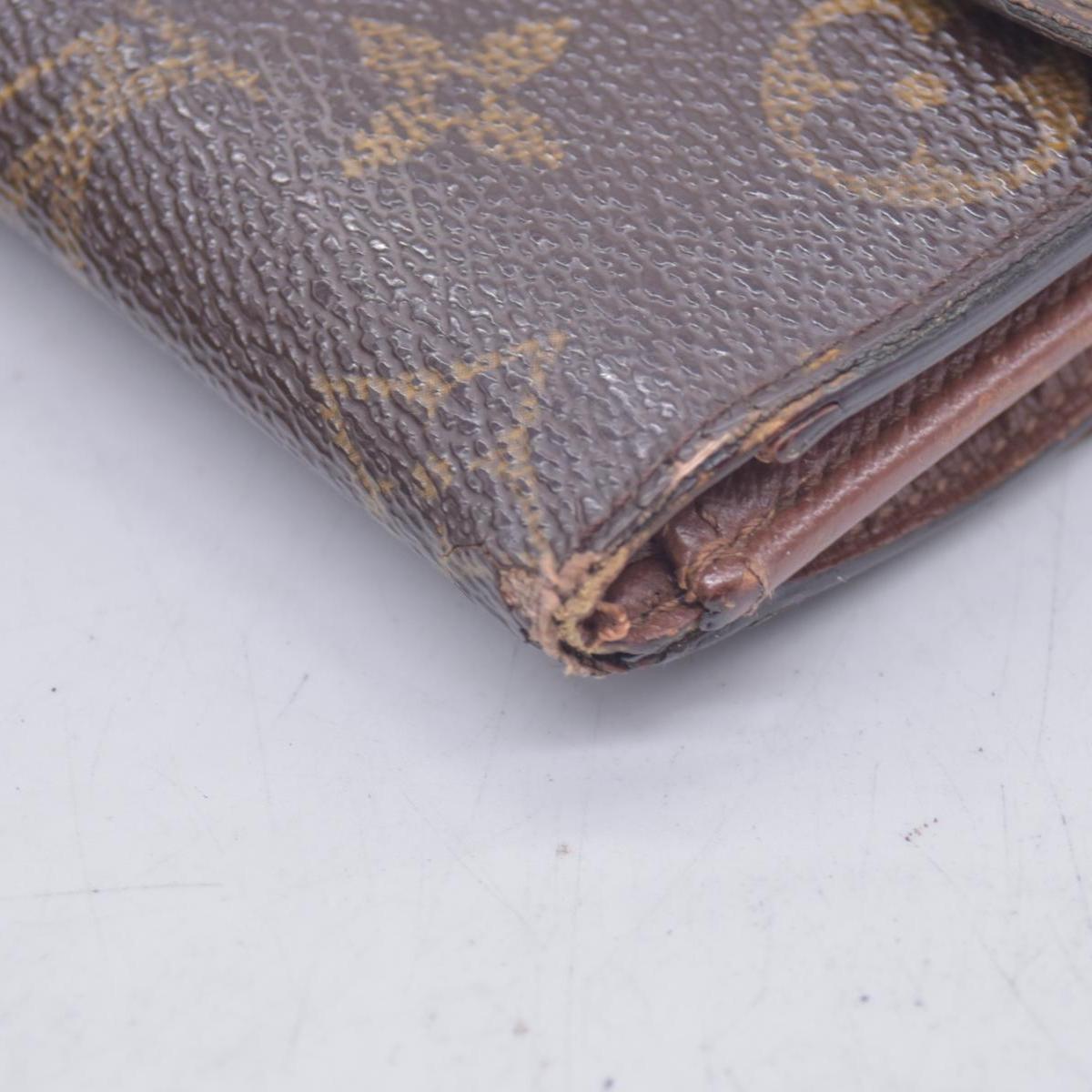 $785 2002 Louis Vuitton Elise Trifold Wallet SP0072 CONSIGNMENT 10021040