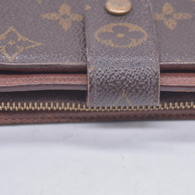 $750 1999 Louis Vuitton Porte Papier Monogram Wallet SP0999 CONSIGNMENT 10021038