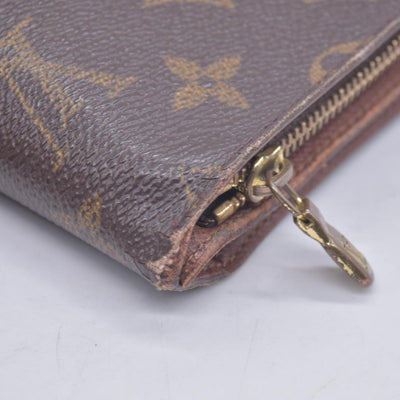$750 1999 Louis Vuitton Porte Papier Monogram Wallet SP0999 CONSIGNMENT 10021038