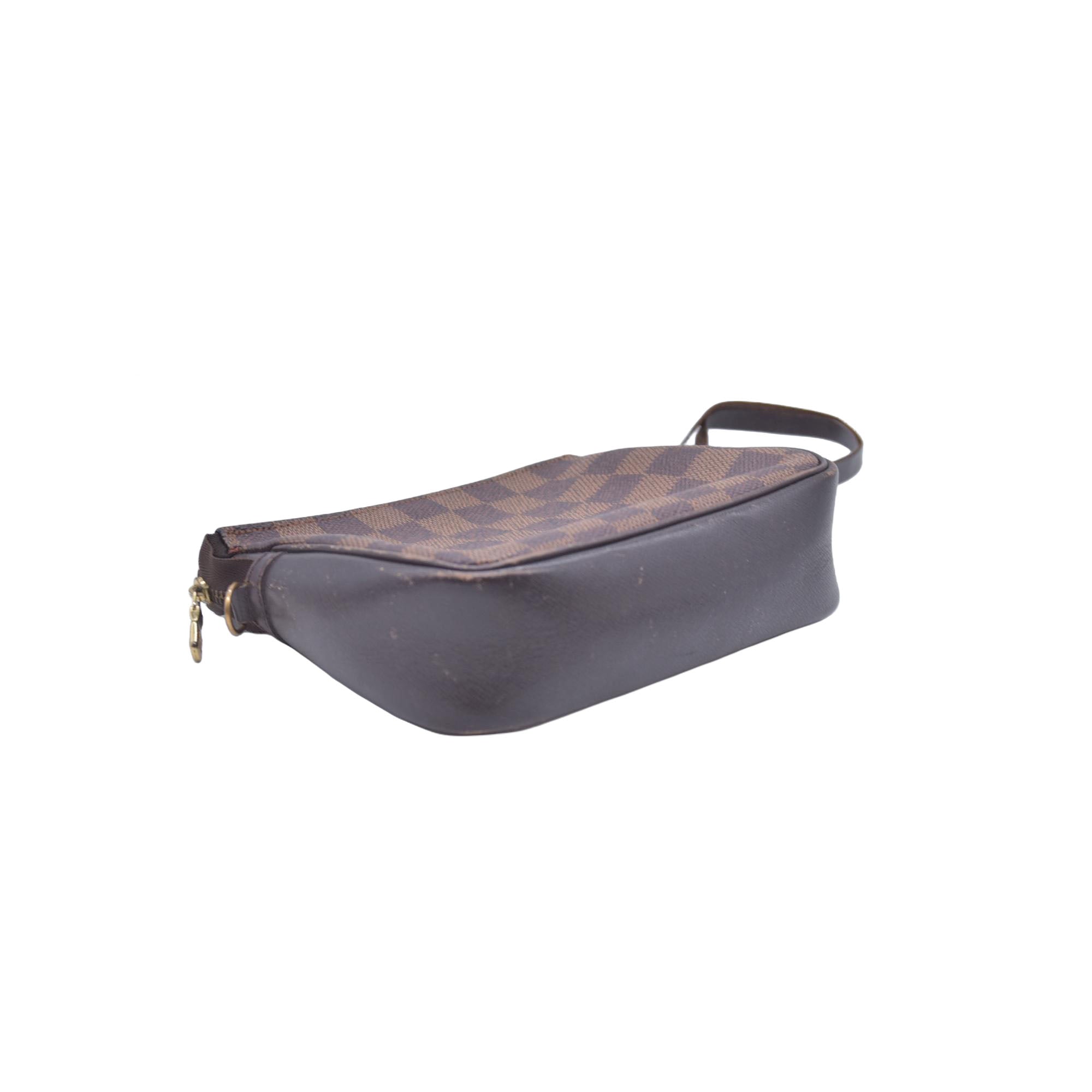 $850 1998 Louis Vuitton Damier Ebene Trousse Make Up Bag Pochette NO0928 CONSIGNMENT 10021081