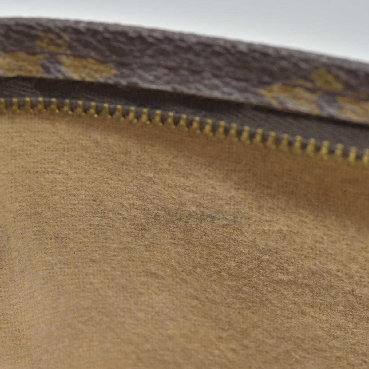 $740 Louis Vuitton Monogram Toiletry Pouch 19 CONSIGNMENT