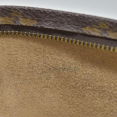 $740 Louis Vuitton Monogram Toiletry Pouch 19 CONSIGNMENT