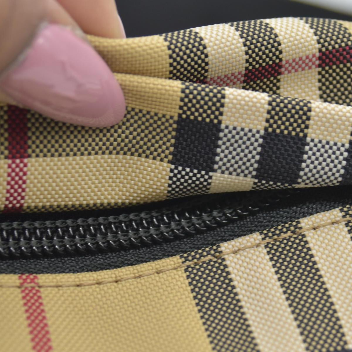 $910 Burberry Beige Stevie Belt Bag CONSIGNMENT