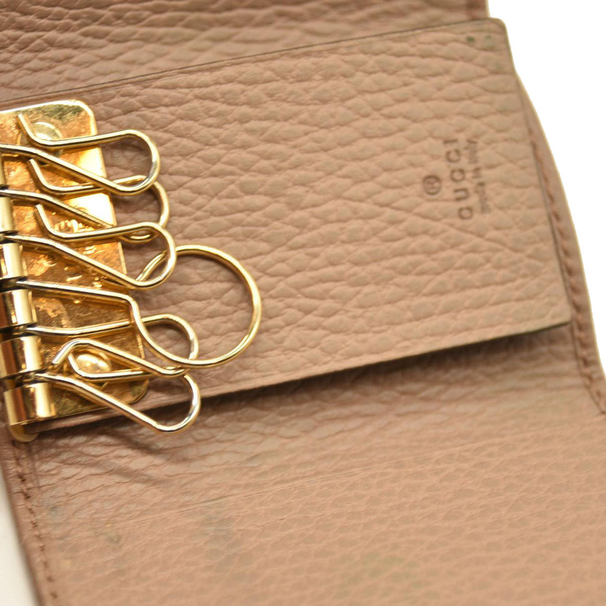 GUCCI GG Marmont Leather 6 Rings Key Case Beige