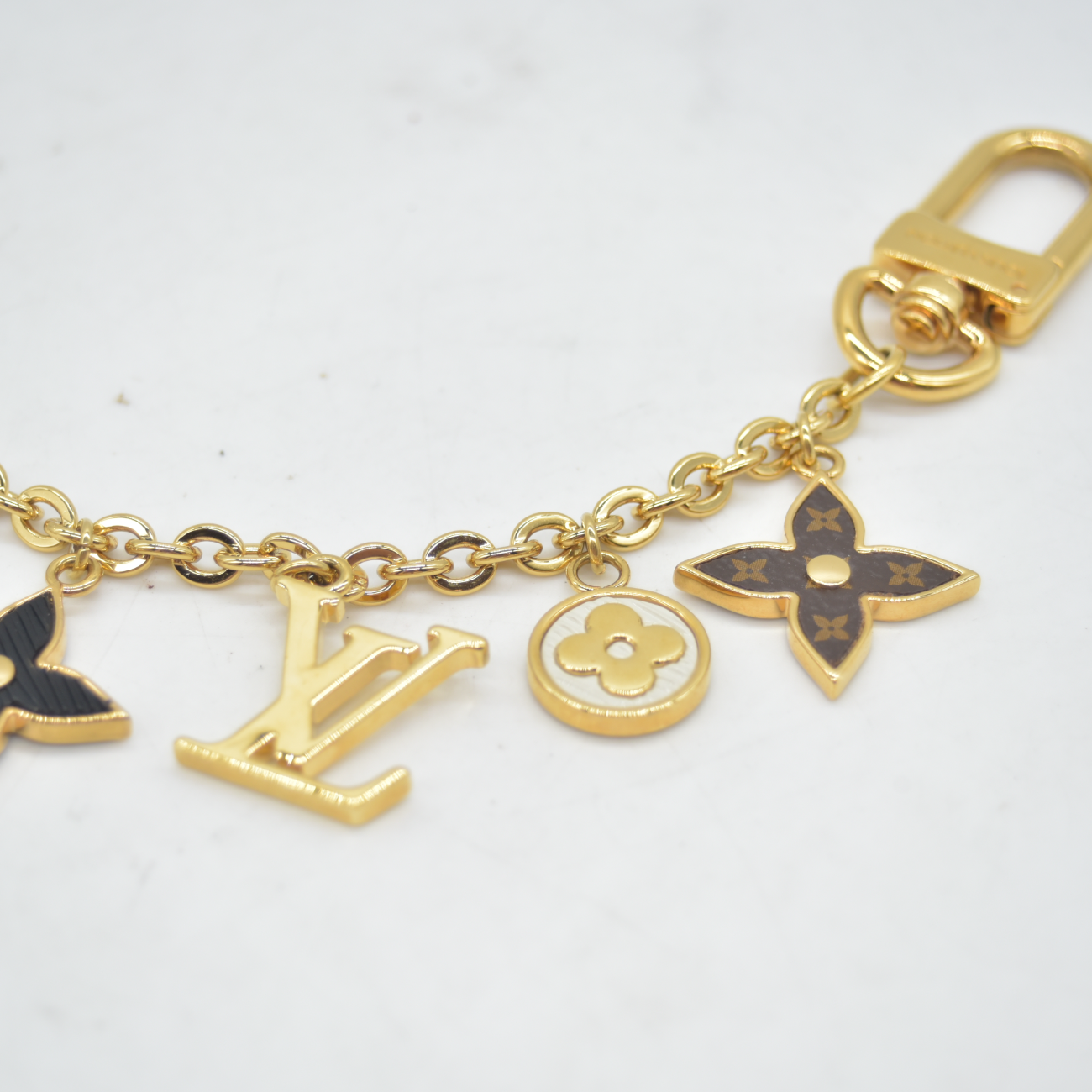 $675 2021 Louis Vuitton Monogram Spring Street Bag Charm Key Holder Gold AK0251