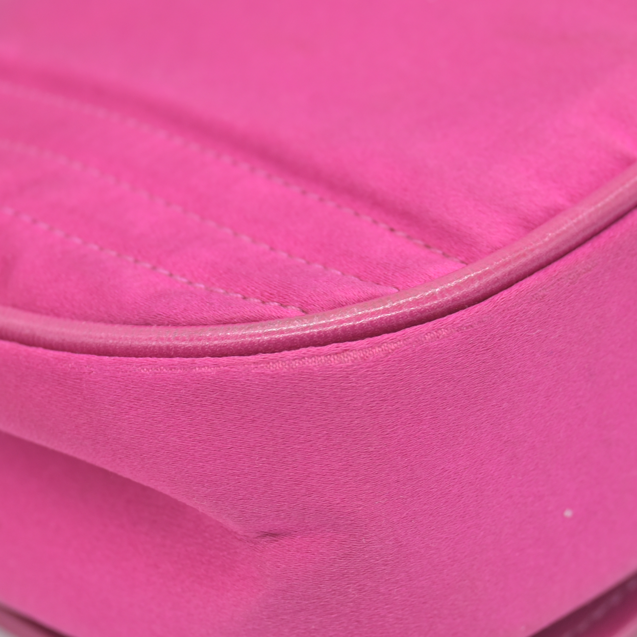 $3500 1986-1988 Chanel Vintage Coco Mark Satin Chain Shoulder Bag Pink