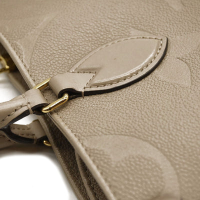 Louis Vuitton  Empreinte Monogram Giant Onthego MM Tourterelle RFID