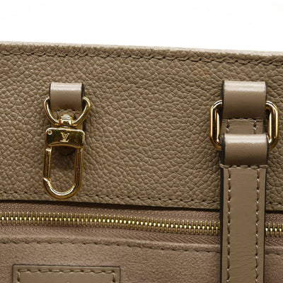 Louis Vuitton  Empreinte Monogram Giant Onthego MM Tourterelle RFID