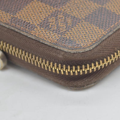 $915 2008 Louis Vuitton Damier Ebene Zippy Wallet  VI2078