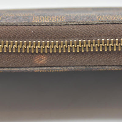 $915 2008 Louis Vuitton Damier Ebene Zippy Wallet  VI2078