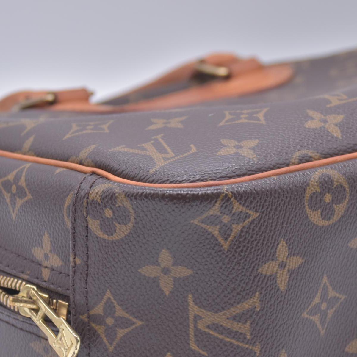 $1670 Louis Vuitton Monogram Trouville CONSIGNMENT