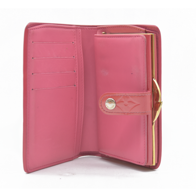 $935 LOUIS VUITTON Monogram Vernis Porte Monnaie Billets Viennois wallet