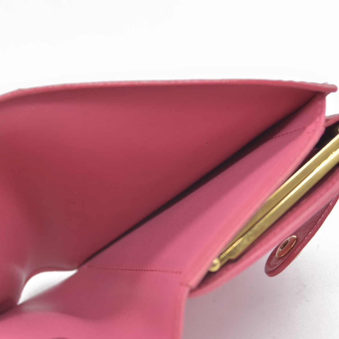 $935 LOUIS VUITTON Monogram Vernis Porte Monnaie Billets Viennois wallet