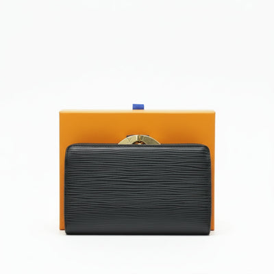 $905 LOUIS VUITTON Epi Porte Monnaie Billets Viennois Wallet
