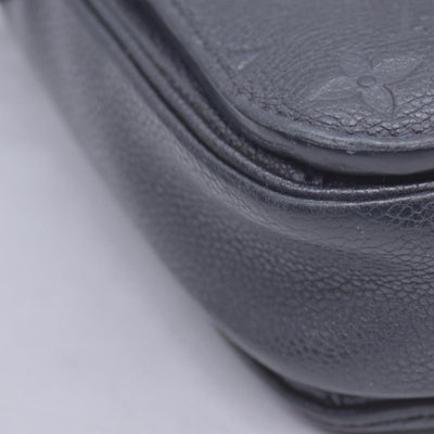 $3100 Louis Vuitton Empreinte Pochette Metis Black RFID